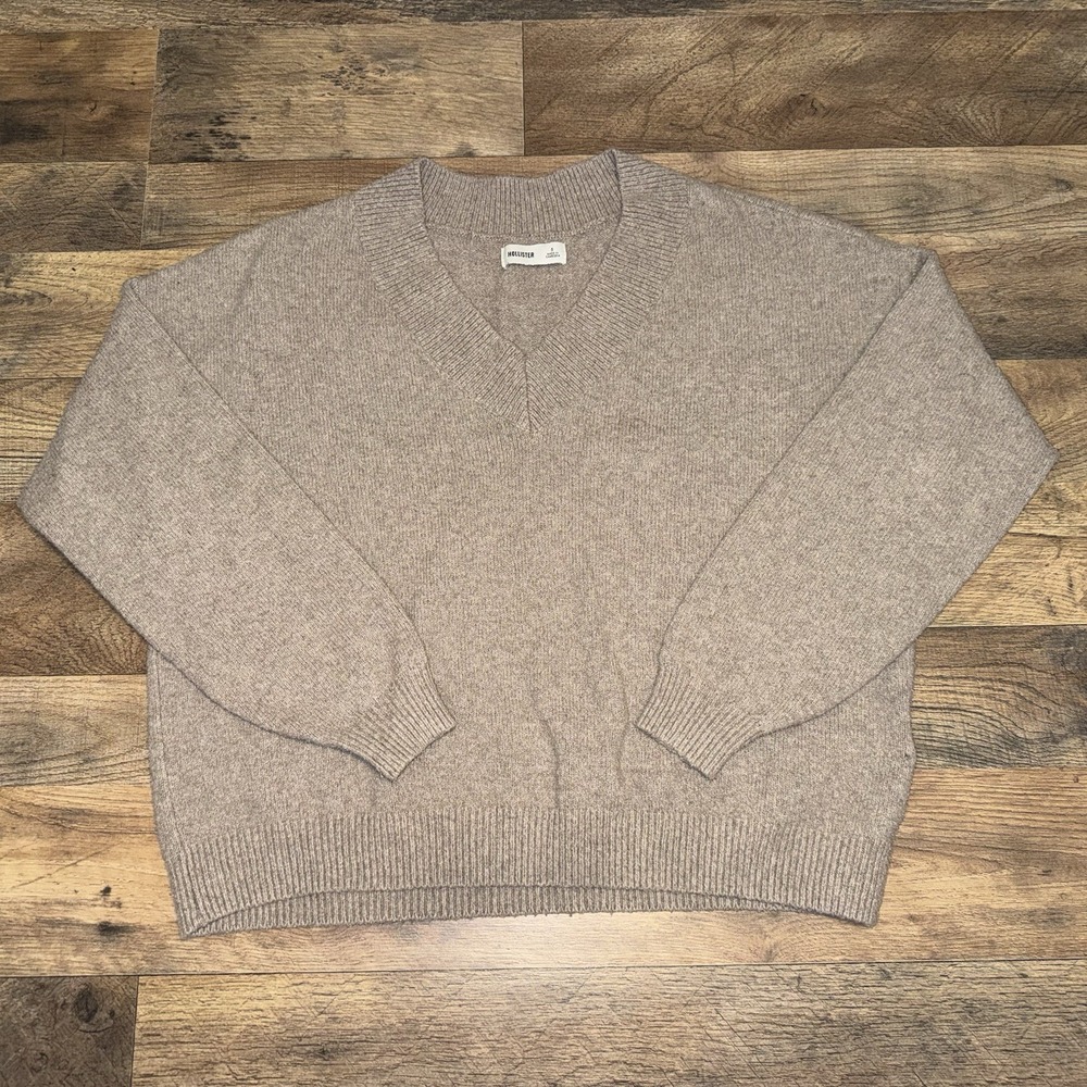 Hollister Women's V Neck Pullover Sweater Brown Size Small